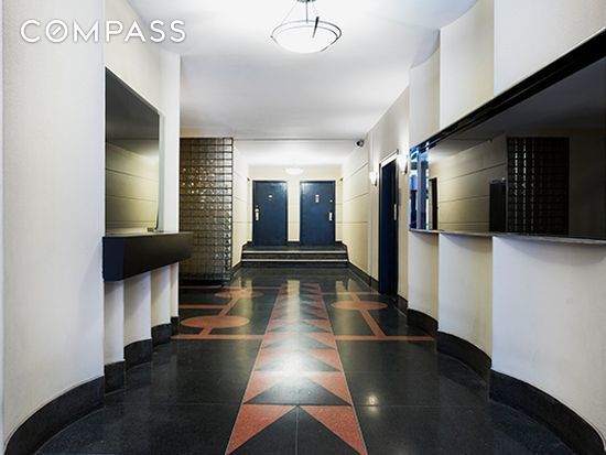 209 West 104th Street, Unit 2C Manhattan, NY 10025 - Photo 2 of 10