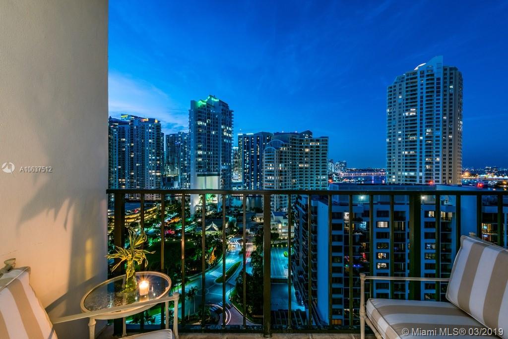 520 Brickell Key Drive, Unit APH00 Miami, FL 33131 - Photo 25 of 48