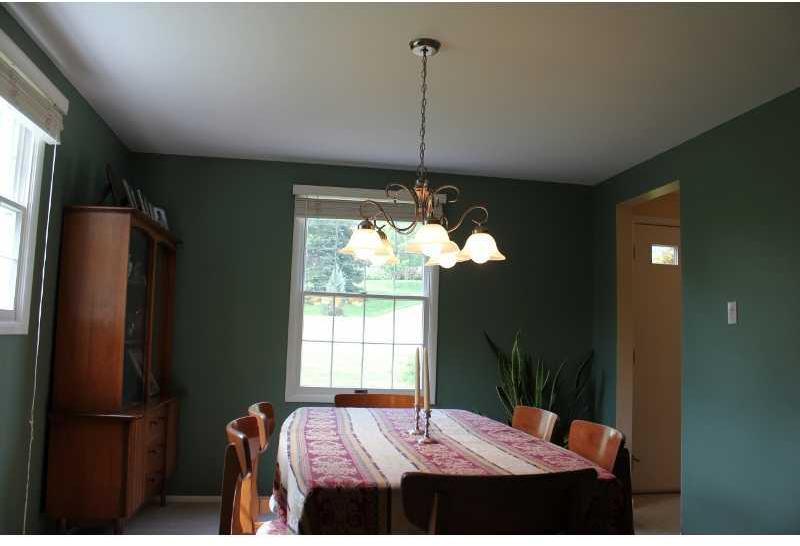 2313 Cramden Road Upper St. Clair, PA 15241 - Photo 5 of 21 Gallery Image 5