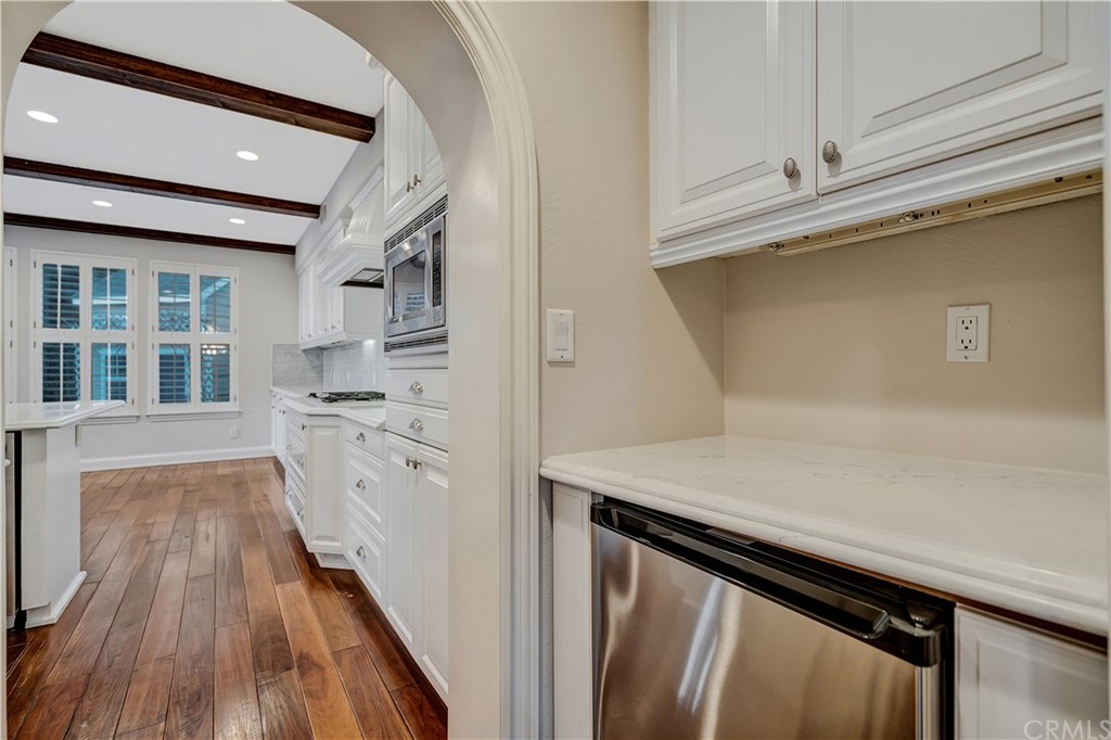 22 Ferrand Newport Coast, CA 92657 - Photo 32 of 68