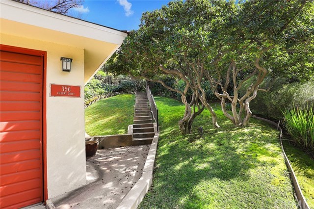 356 Cherry Drive Pasadena, CA 91105 - Photo 2 of 30