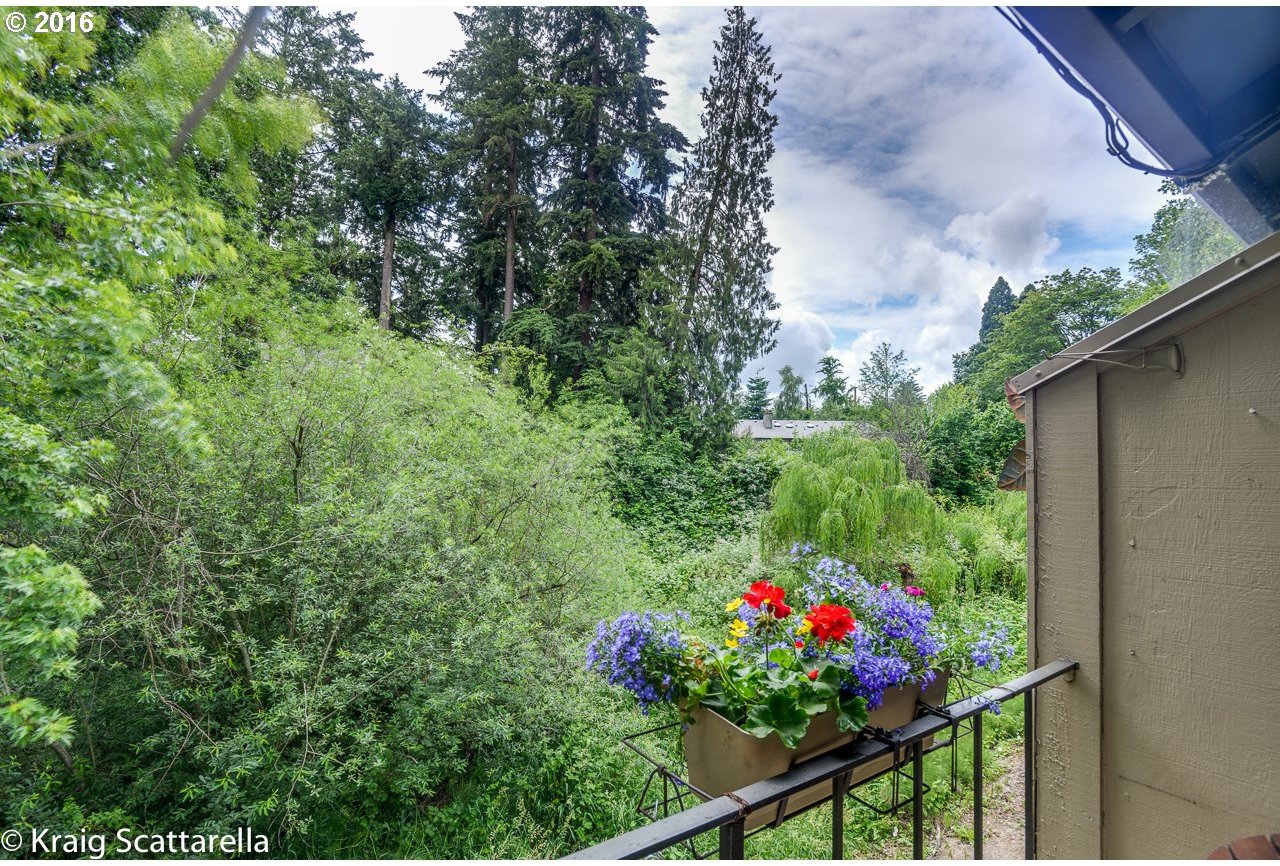 12622 Northwest Barnes Road, Unit 5 Portland, OR 97229 - Photo 10 of 14 Gallery Image 10