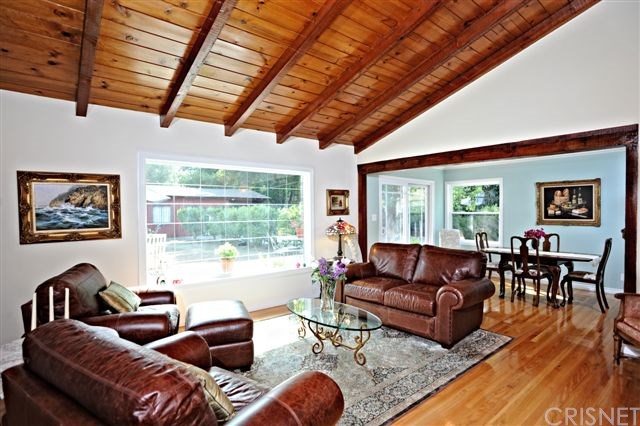 Relax in this GORGEOUS Family Room in Complete Privacy!