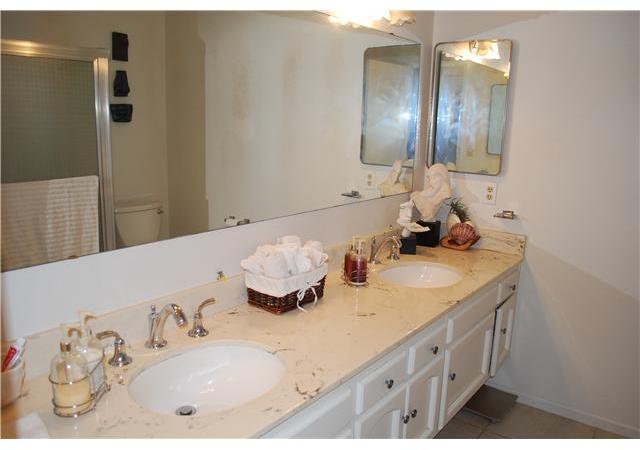 3922 Agua Dulce Boulevard Spring Valley, CA 91977 - Photo 13 of 25 GUEST BATH HAS DBL SINKS,SHOWER & COMMODE