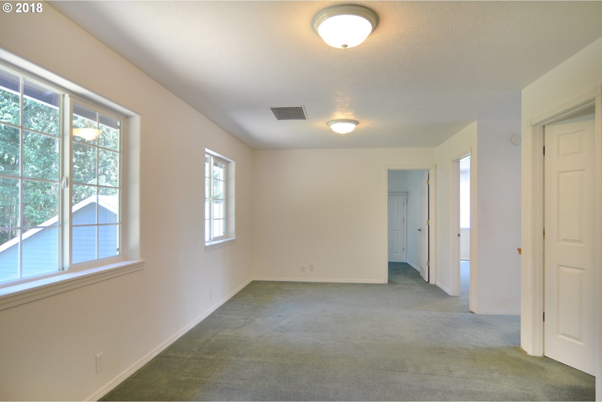 38480 Harolds Road Dexter, OR 97431 - Photo 4 of 32