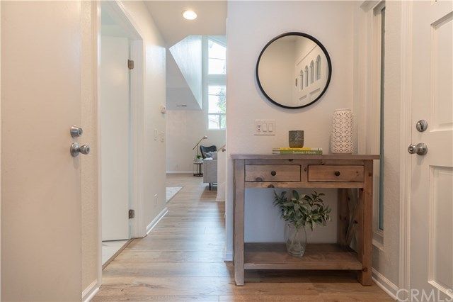 $1,799,999 | 397 La Perle Lane, Costa Mesa, CA 92627