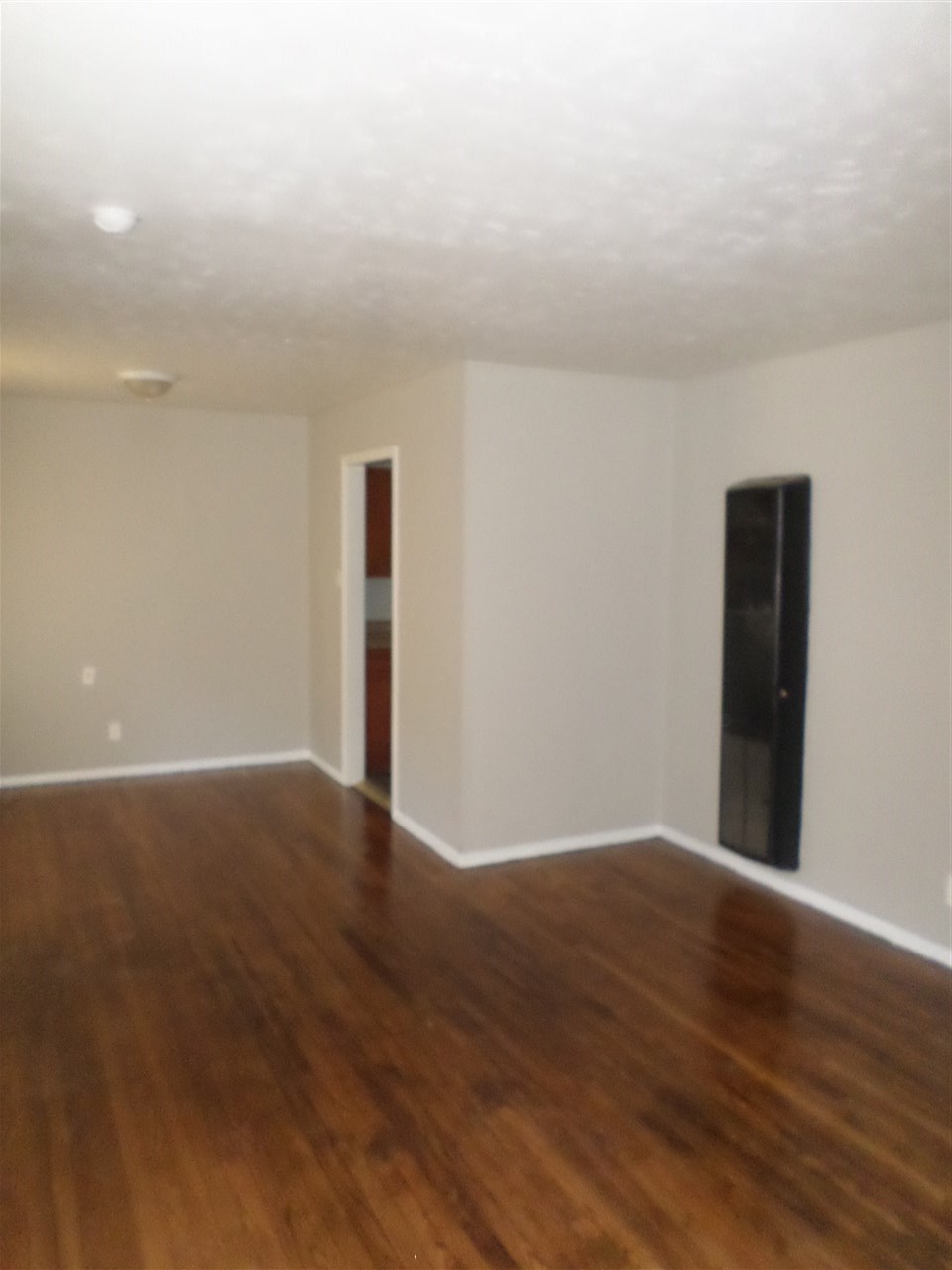 264 Pickett Road Memphis, TN 38109 - Photo 3 of 19