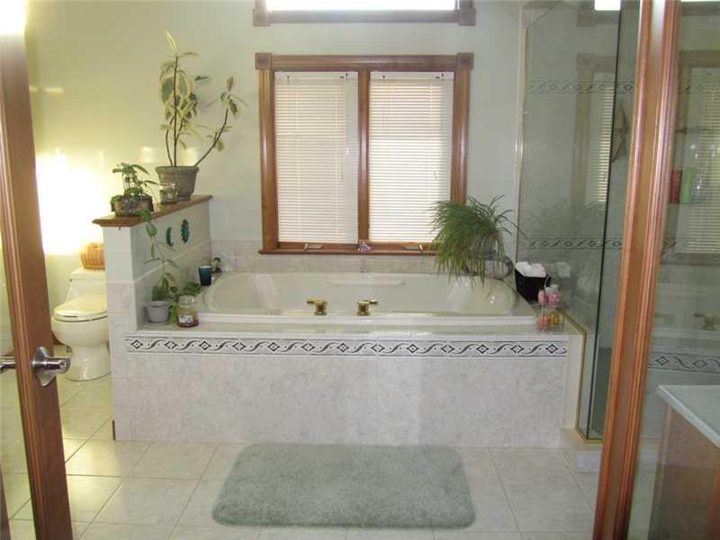 1723 Old State Road Gibsonia, PA 15044 - Photo 18 of 25 Gallery Image 18