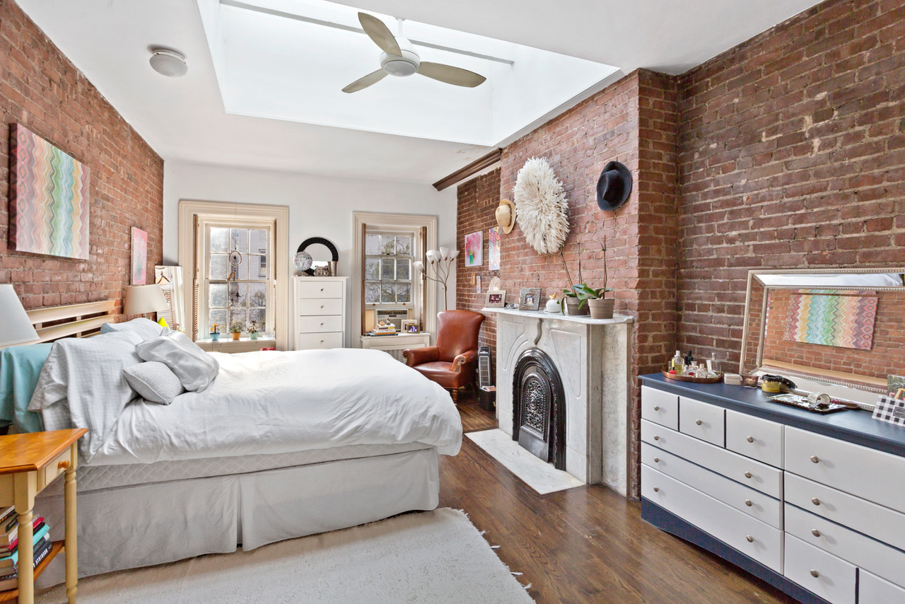 353 West 22nd Street Manhattan, NY 10011 - Photo 4 of 11