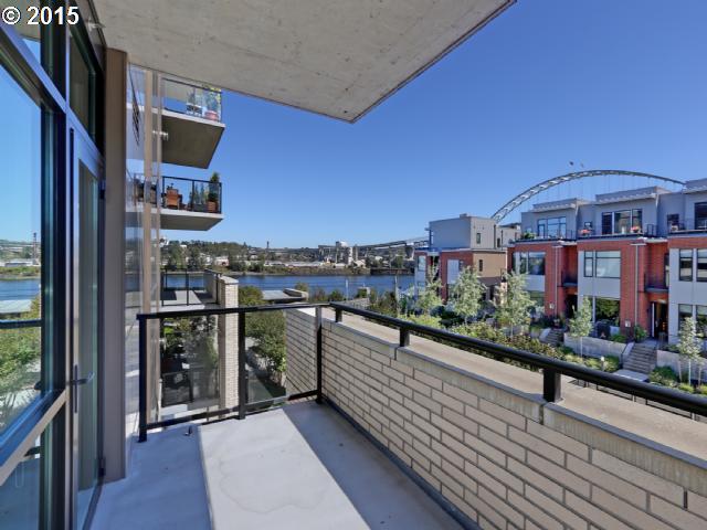 1830 Northwest Riverscape Street, Unit 303 Portland, OR 97209 - Photo 11 of 16 Gallery Image 11