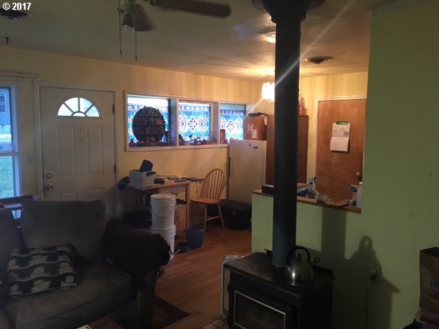 8730 North Hartman Street Portland, OR 97203 - Photo 8 of 9