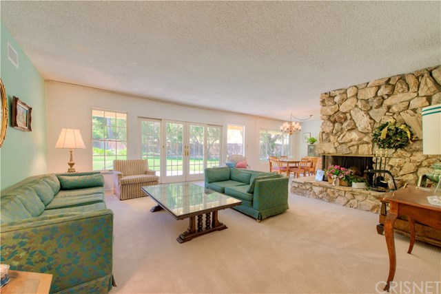 15500 Royal Ridge Road Sherman Oaks, CA 91403 - Photo 6 of 31