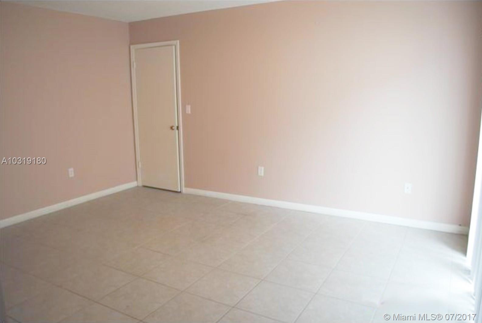14651 Southwest 172nd Street Miami, FL 33177 - Photo 7 of 9