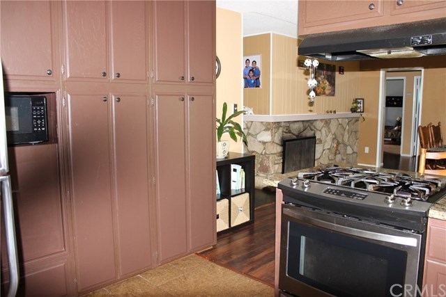 6984 Center Street Highland, CA 92346 - Photo 7 of 26