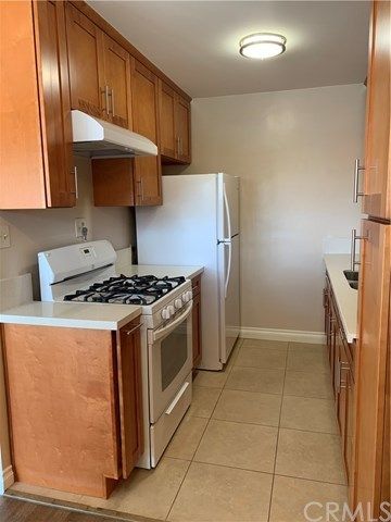 $330,000 | 231 Junipero Avenue, Unit 5, Long Beach, CA 90803