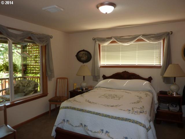 485 Bullock Road Oakland, OR 97462 - Photo 13 of 16 Gallery Image 13