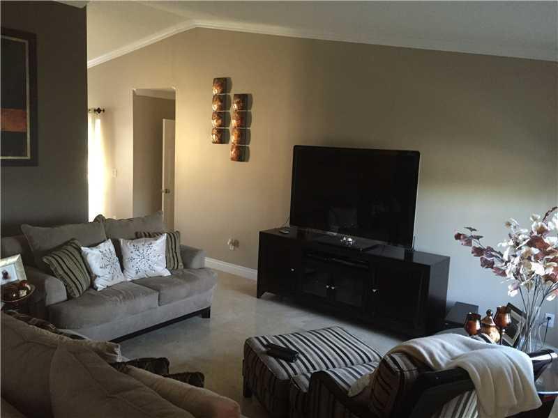 13721 Southwest 280th Terrace Homestead, FL 33033 - Photo 6 of 20