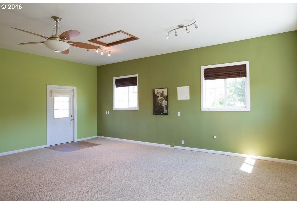 1011 Panorama Point Road White Salmon, WA 98672 - Photo 17 of 32 Gallery Image 17