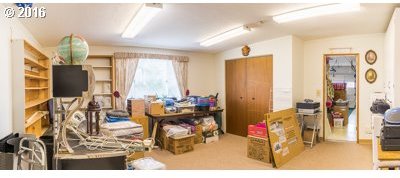 1655 Thompson Road Woodburn, OR 97071 - Photo 10 of 13 Gallery Image 10