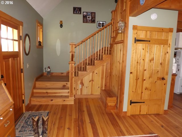 614 Orchard Heights Road Goldendale, WA 98620 - Photo 3 of 27 Gallery Image 3
