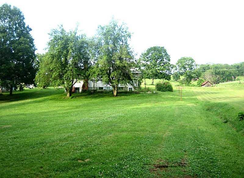 261 Grange Road Coal Center, PA 15423 - Photo 4 of 12 Gallery Image 4