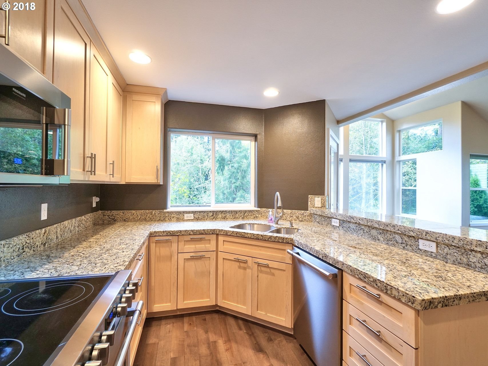 20801 Northeast Rockspring Lane Hillsboro, OR 97006 - Photo 8 of 28 Gallery Image 8