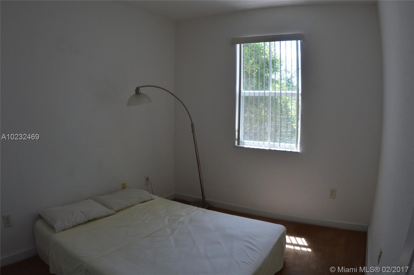1056 Northeast 40th Road Homestead, FL 33033 - Photo 18 of 31