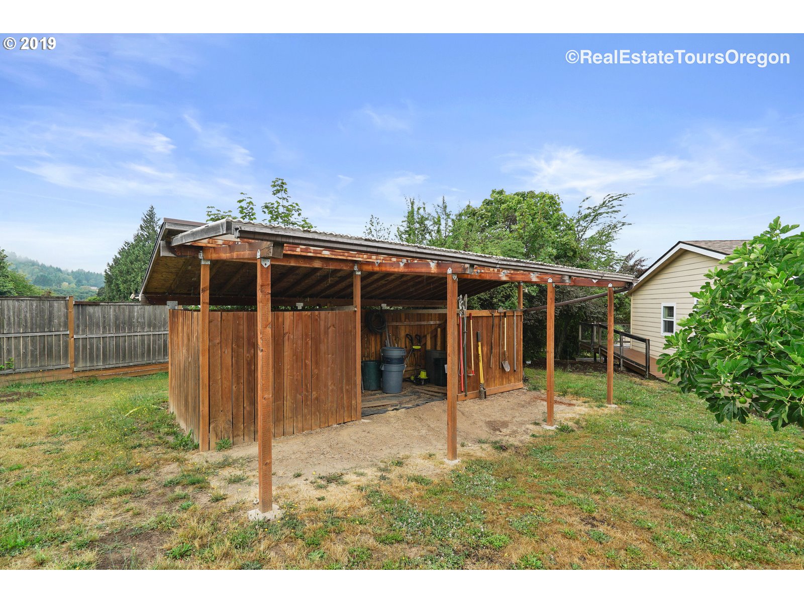 48729 Northwest Hillside Road Forest Grove, OR 97116 - Photo 17 of 32