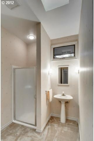 2849 Southwest Fern Street Portland, OR 97201 - Photo 11 of 16