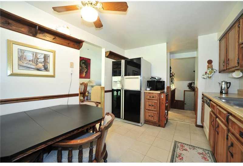 304 Ramsgate Drive Gibsonia, PA 15044 - Photo 7 of 25 Gallery Image 7