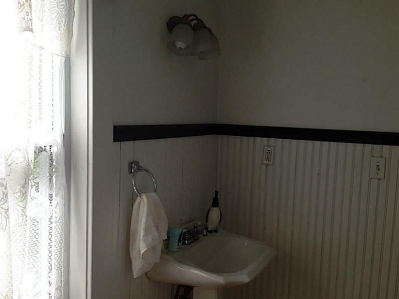 535 Mercer Road Beaver Falls, PA 15010 - Photo 18 of 25 Gallery Image 18