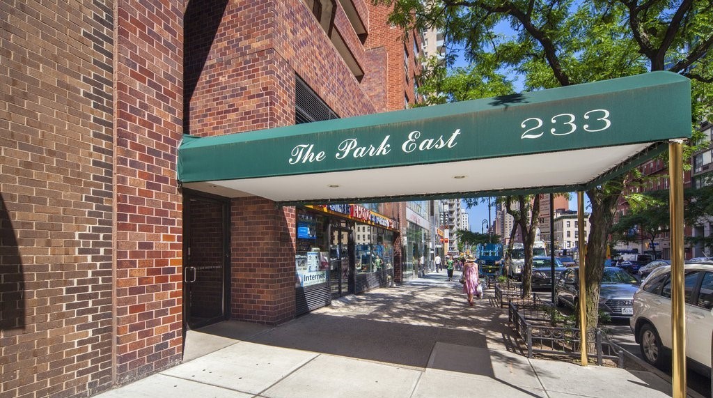 233 East 86th Street, Unit 14B Manhattan, NY 10028 - Photo 8 of 10