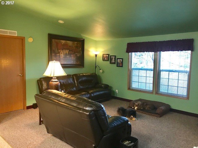 3680 Southwest Marshall Court Pendleton, OR 97801 - Photo 12 of 20 Gallery Image 12