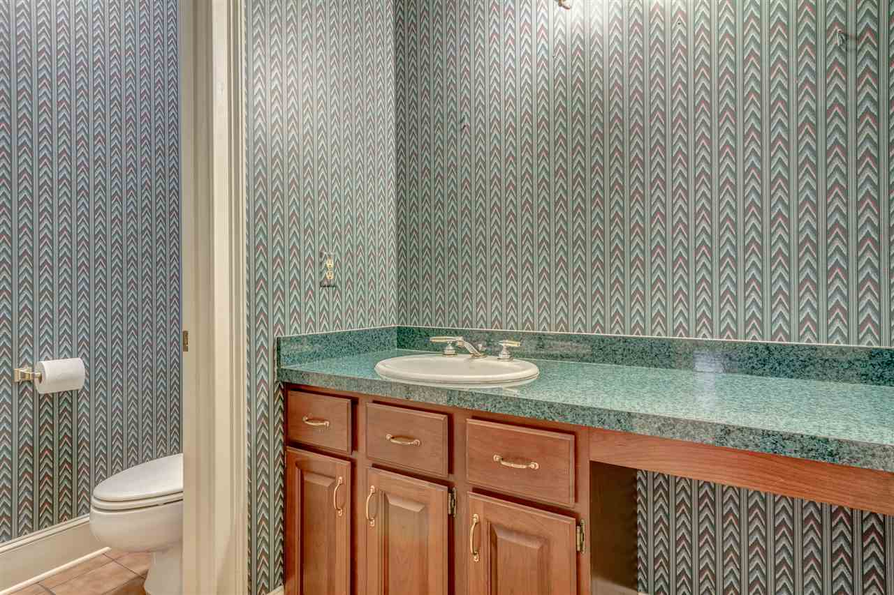 2044 Steeplebrook Drive Memphis, TN 38016 - Photo 12 of 25