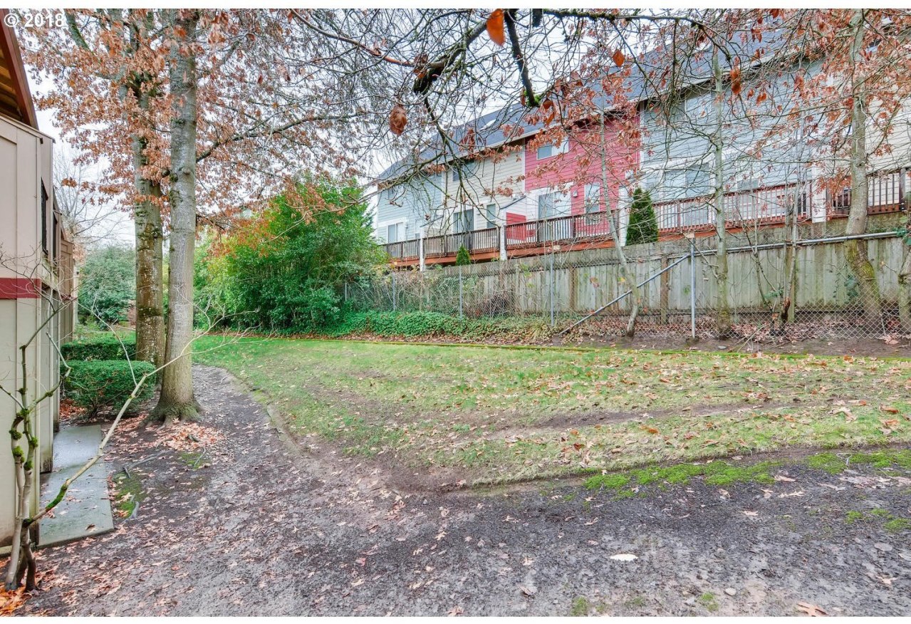 12628 Northwest Barnes Road, Unit 11 Portland, OR 97229 - Photo 15 of 24 Gallery Image 15
