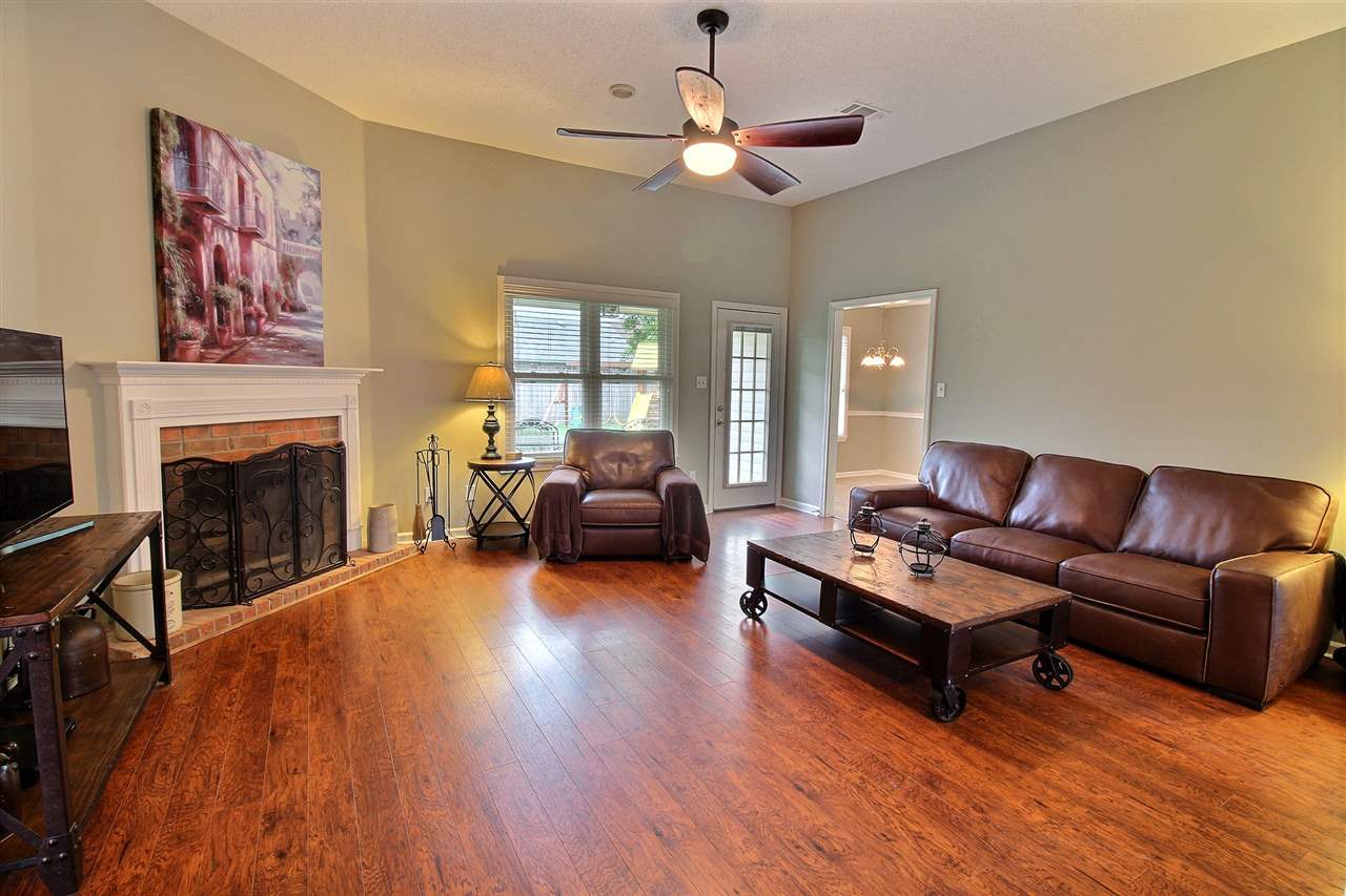 1497 Wolf Ridge Drive Collierville, TN 38017 - Photo 3 of 19