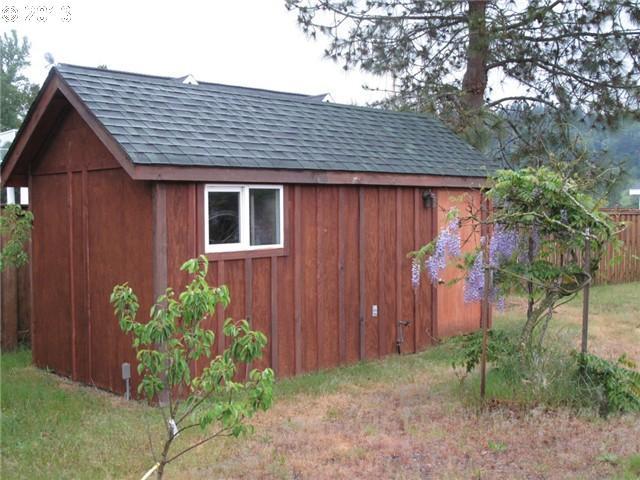 7455 Willow Grove Road Longview, WA 98632 - Photo 13 of 15