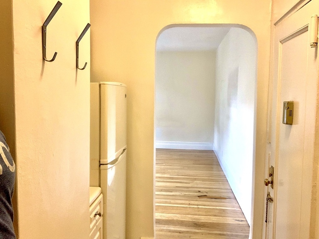10 Bethune Street, Unit 2B Manhattan, NY 10014 - Photo 9 of 17