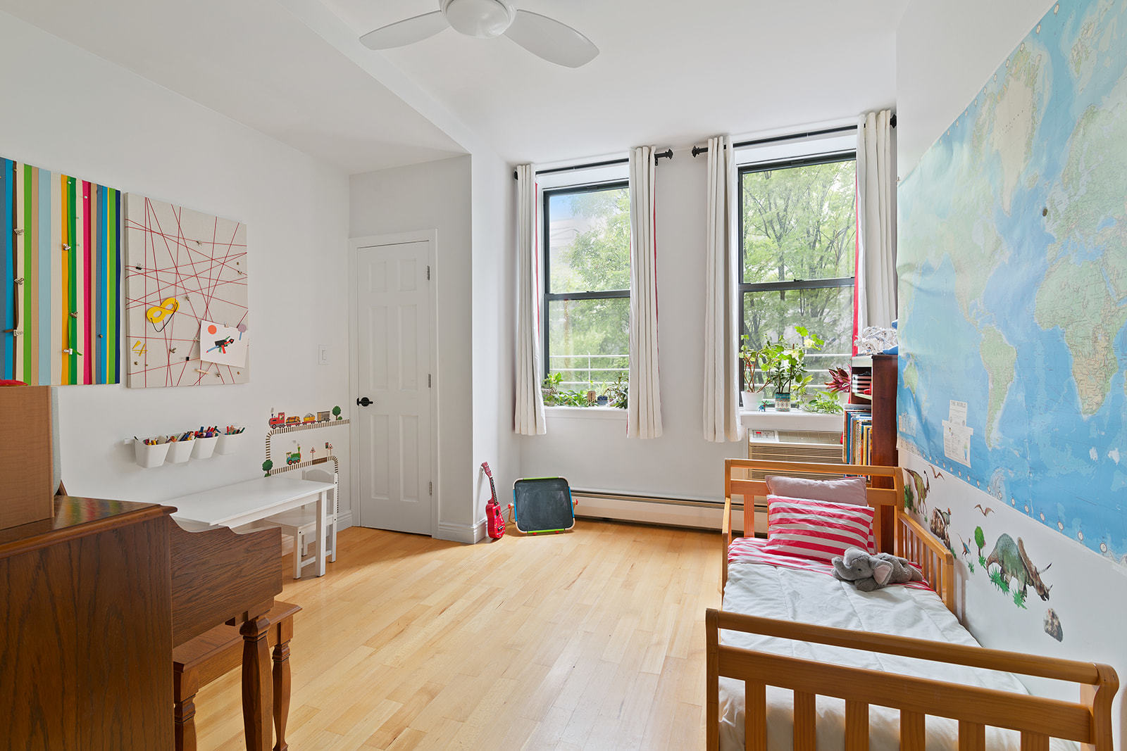 270 1st Street, Unit 2B Brooklyn, NY 11215 - Photo 5 of 8