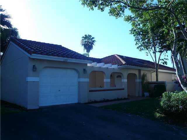 1322 Garden Road Weston, FL 33326 - Photo 2 of 16 Gallery Image 2