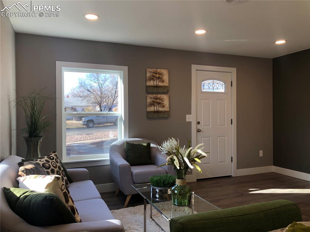 921 Prairie Road Colorado Springs, CO 80909 - Photo 10 of 28
