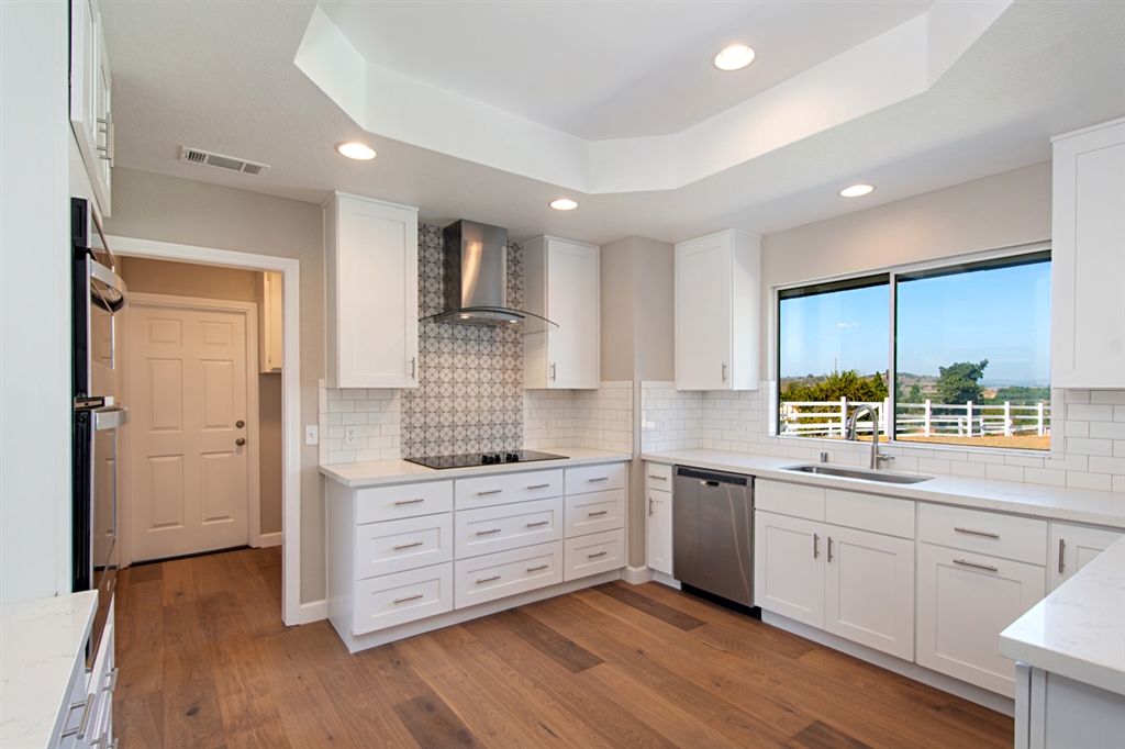 360 Futurity Lane Fallbrook, CA 92028 - Photo 9 of 24