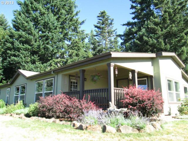 93 Pearce Road White Salmon, WA 98672 - Photo 1 of 16