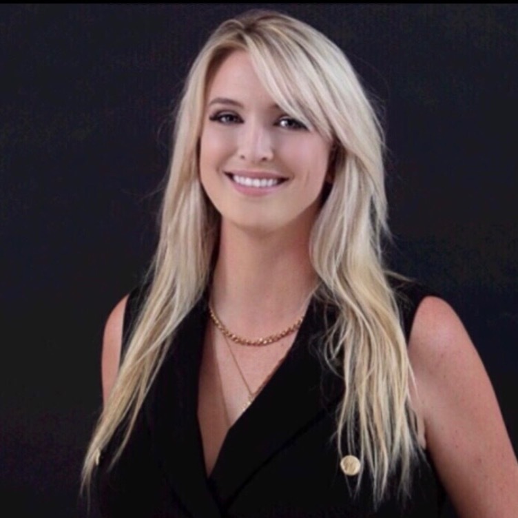 Kerry Hogan, Real Estate Agent Compass