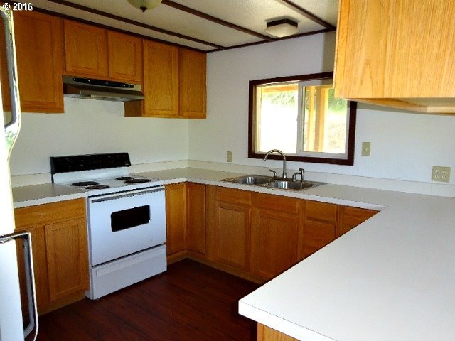 7151 Upper Olalla Road Winston, OR 97496 - Photo 20 of 32