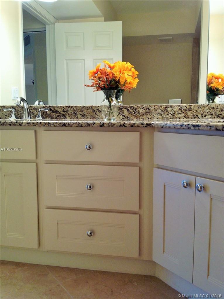17260 Boca Club Boulevard, Unit 1505 Boca Raton, FL 33487 - Photo 15 of 28 Gallery Image 15