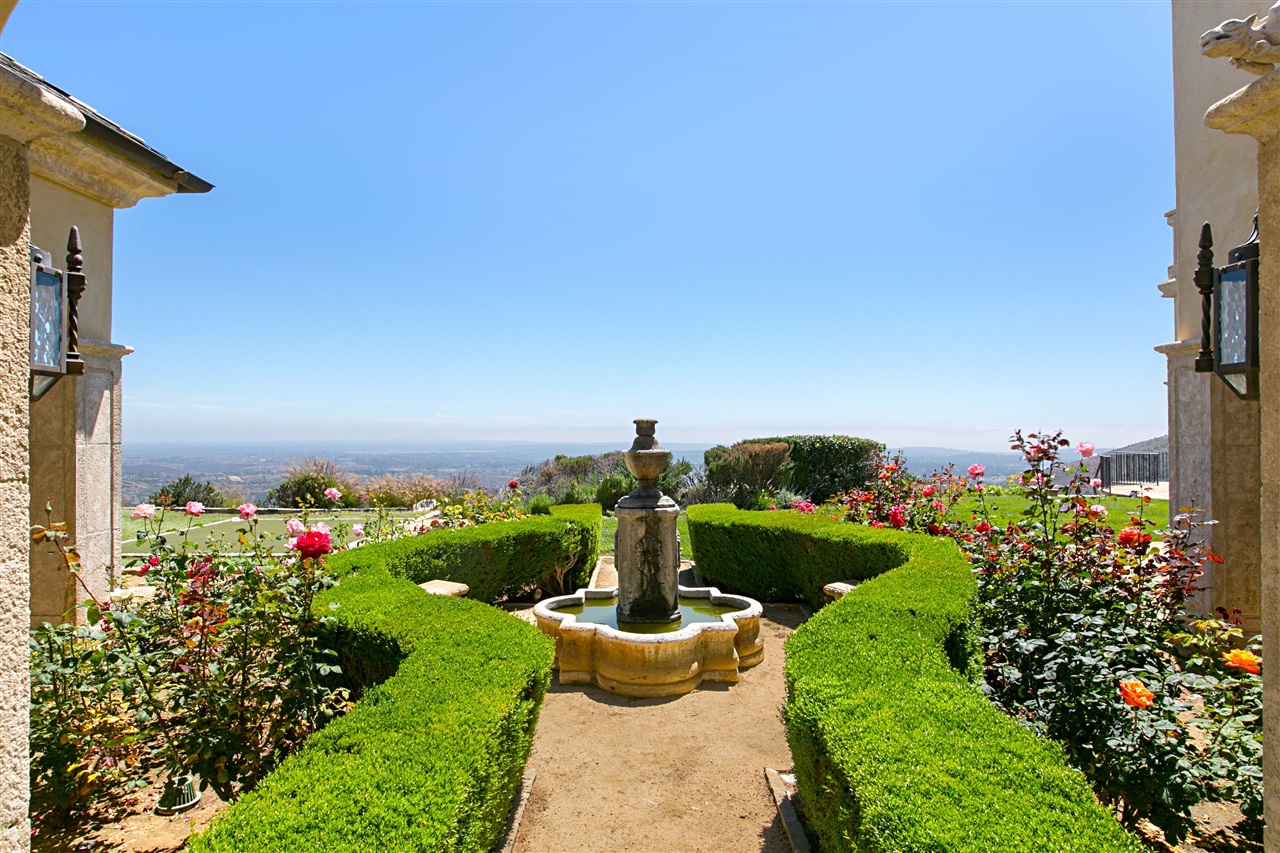 18441 Via Ambiente Rancho Santa Fe, CA 92067 - Photo 19 of 25