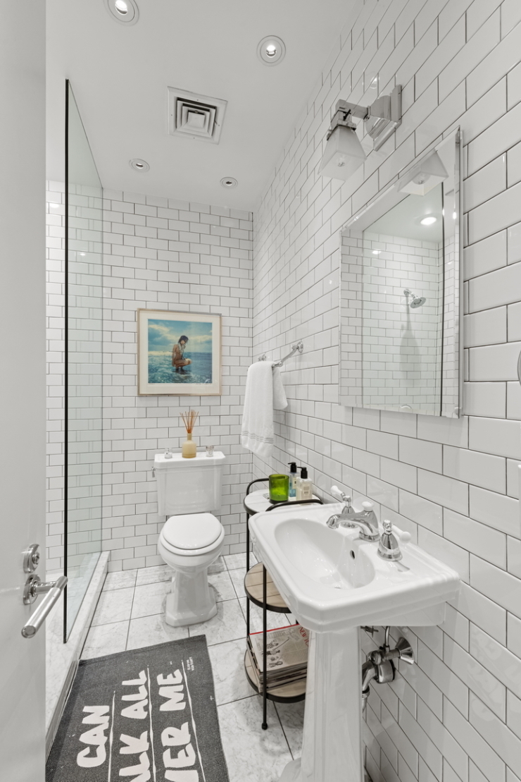 319 East 6th Street Manhattan, NY 10003 - Photo 14 of 26