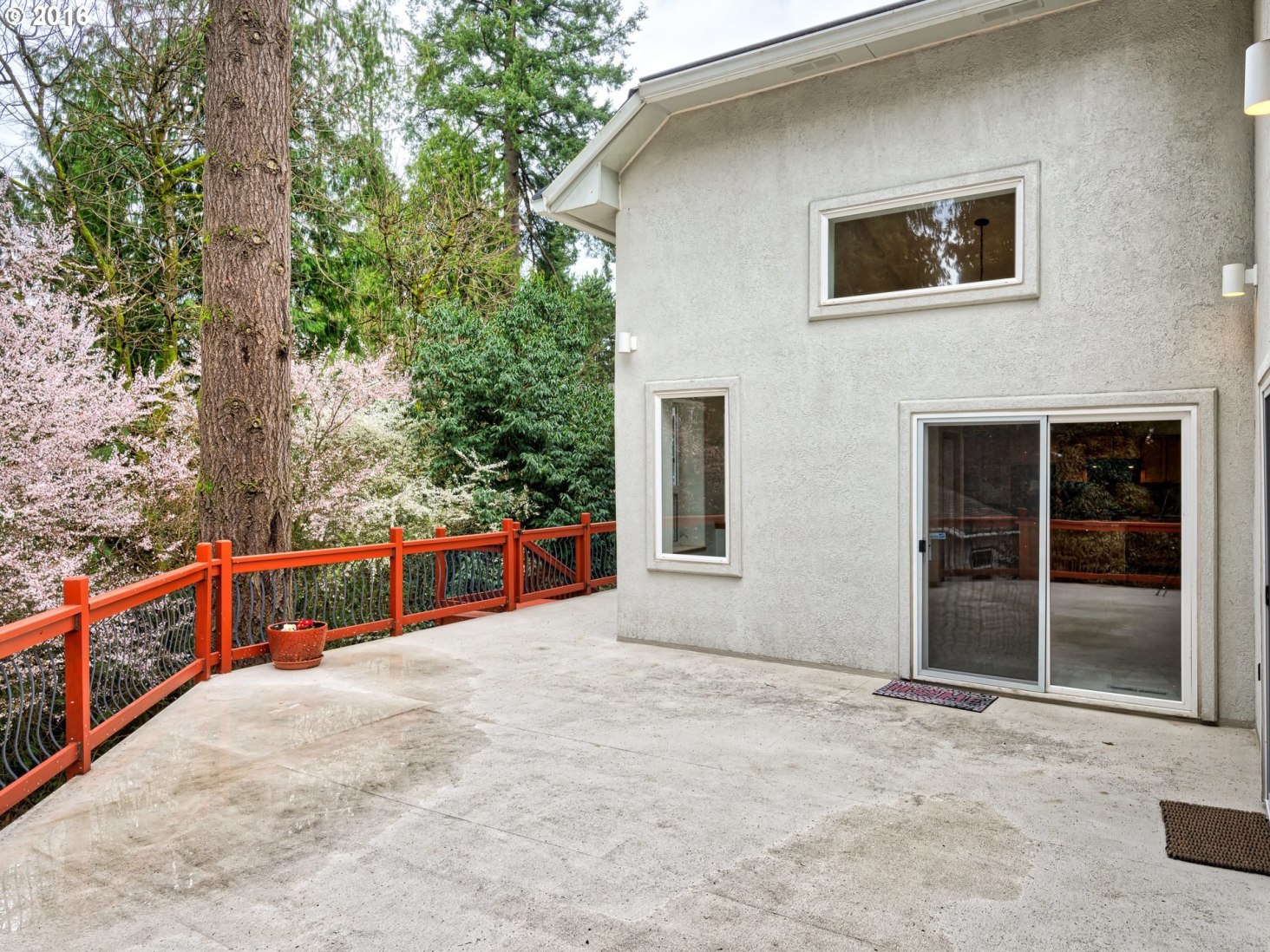 9750 Southwest Durham Road Tigard, OR 97224 - Photo 18 of 21 Gallery Image 18