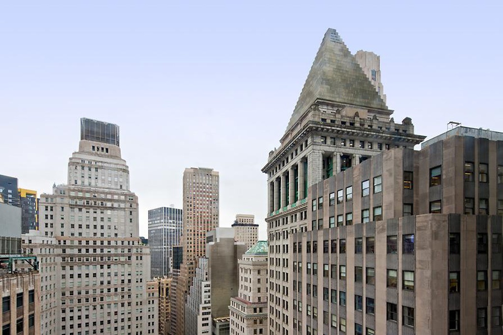 20 Pine Street, Unit 2801 Manhattan, NY 10005 - Photo 3 of 15